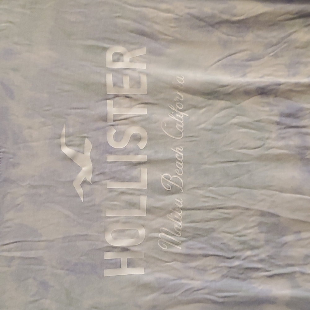 Hollister Tie Dye Curve hem Tshirt small - Picture 2 of 4